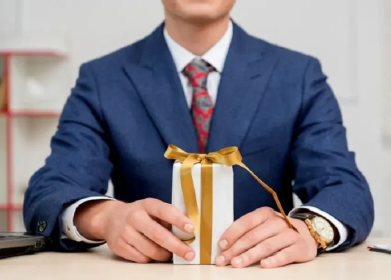 هدایای سازمانی روز دانشجو